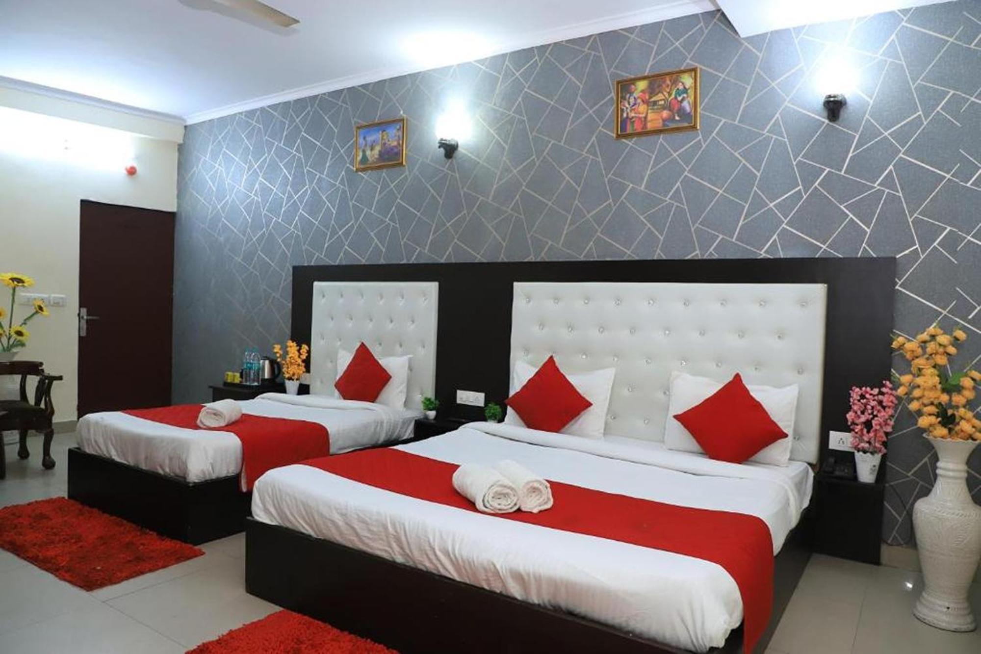 Hotel Global Inn By Quality Inn Νέο Δελχί Εξωτερικό φωτογραφία