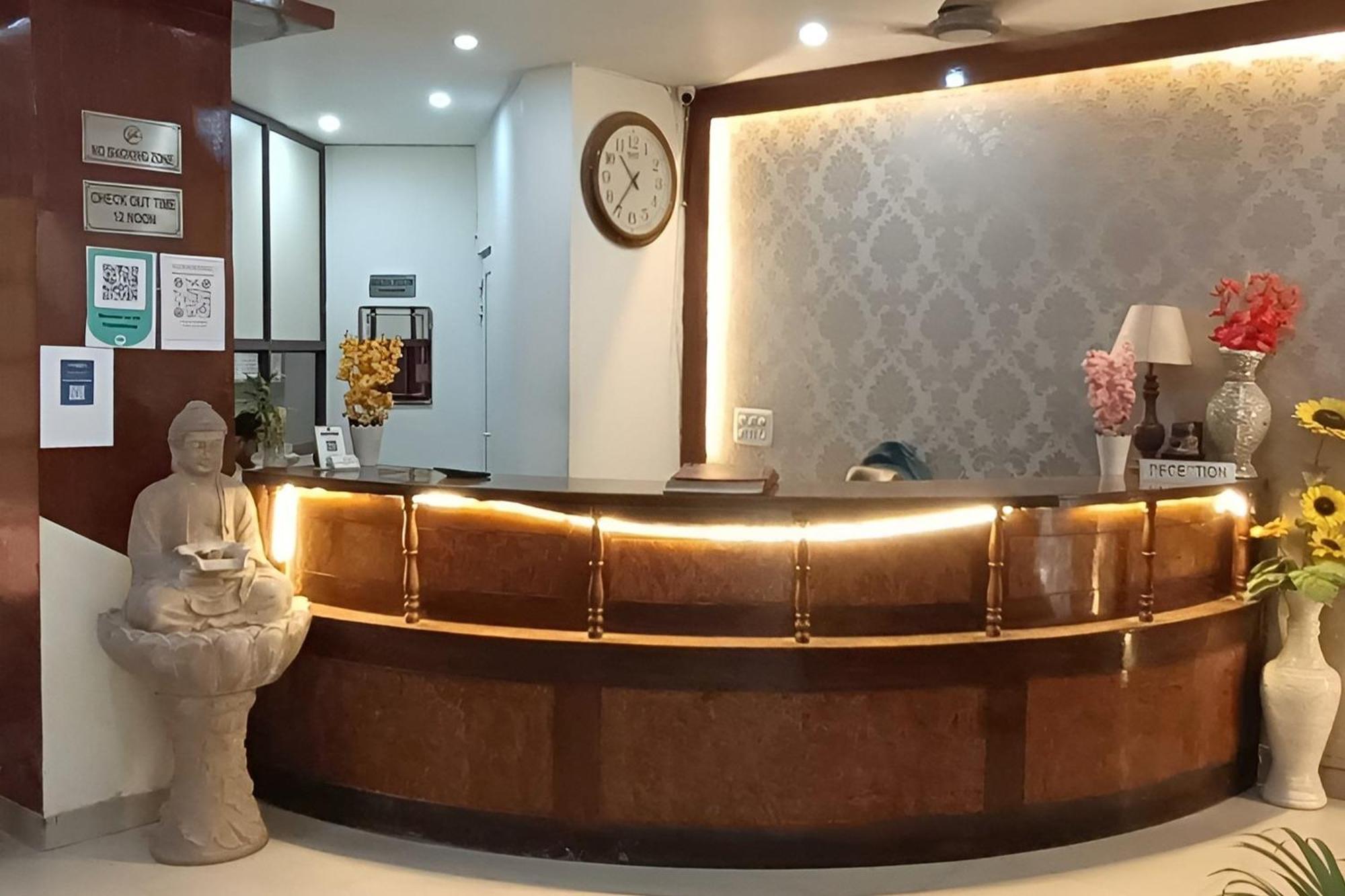 Hotel Global Inn By Quality Inn Νέο Δελχί Εξωτερικό φωτογραφία