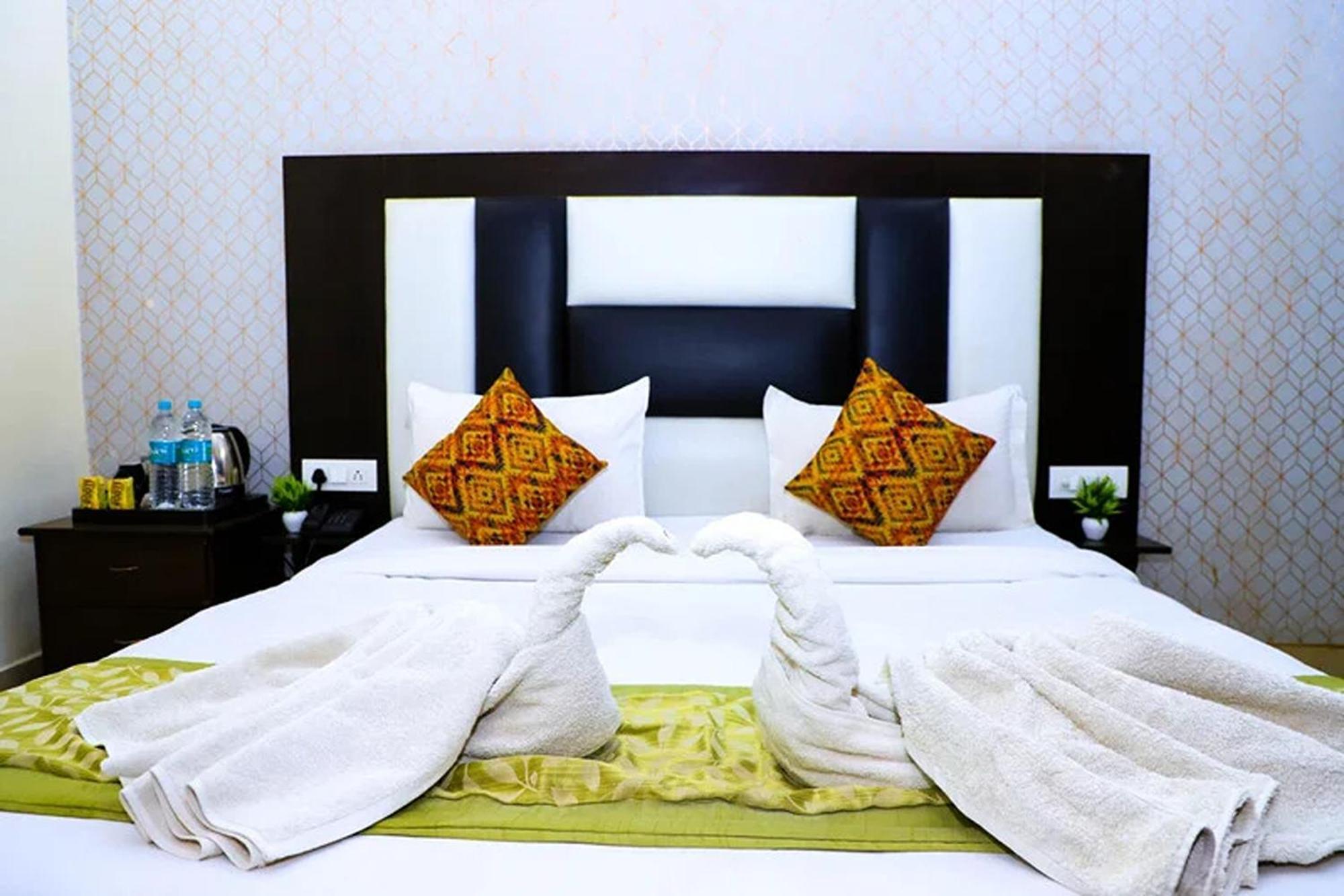 Hotel Global Inn By Quality Inn Νέο Δελχί Εξωτερικό φωτογραφία