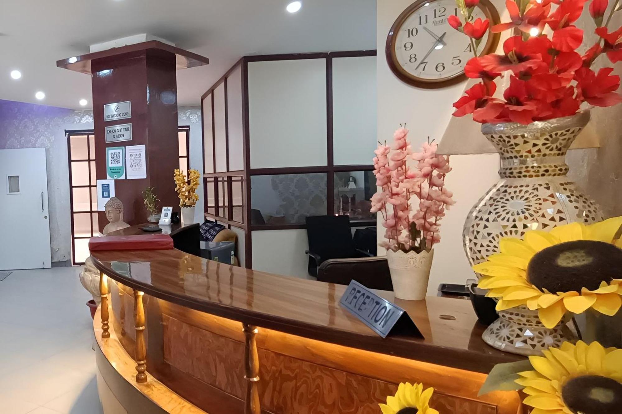 Hotel Global Inn By Quality Inn Νέο Δελχί Εξωτερικό φωτογραφία