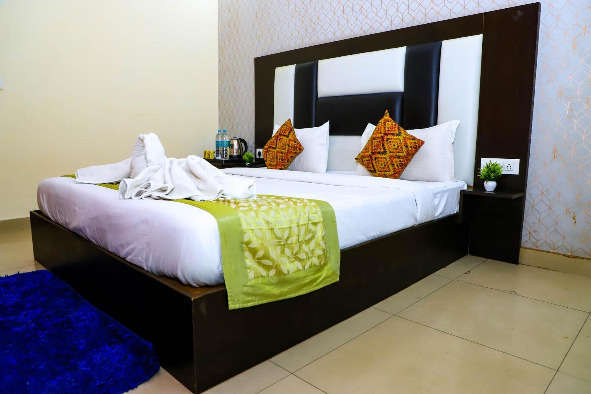 Hotel Global Inn By Quality Inn Νέο Δελχί Εξωτερικό φωτογραφία