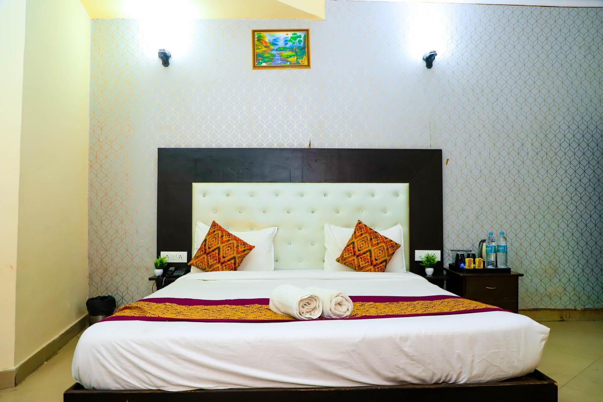 Hotel Global Inn By Quality Inn Νέο Δελχί Εξωτερικό φωτογραφία